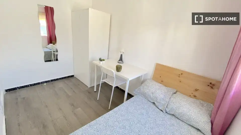 Habitación 86 m², Sevilla