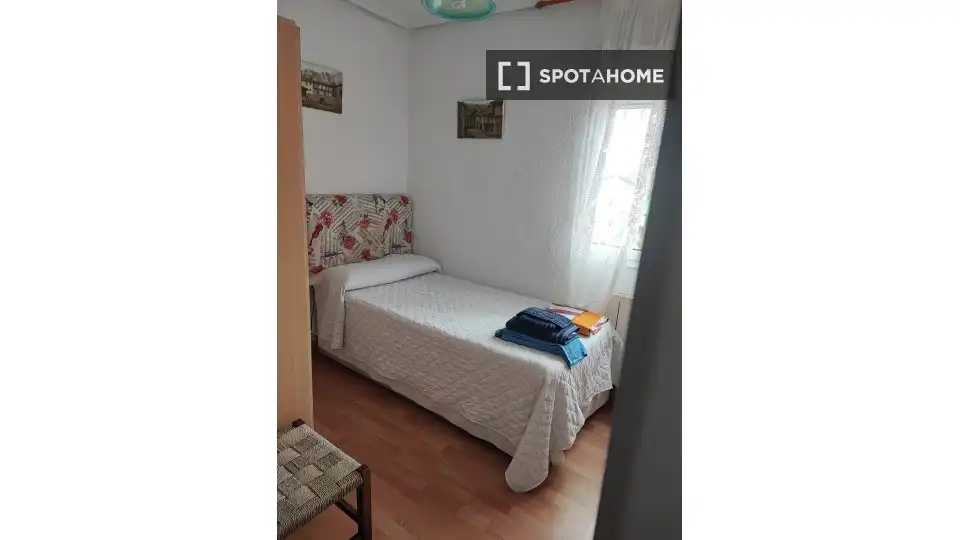Habitación 104 m², Santander