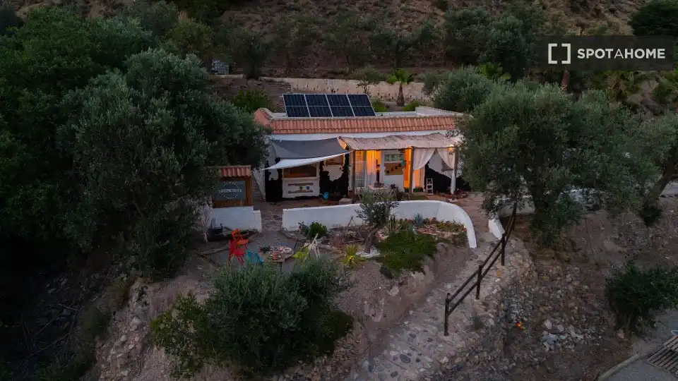 Habitación 81 m², Alcolea
