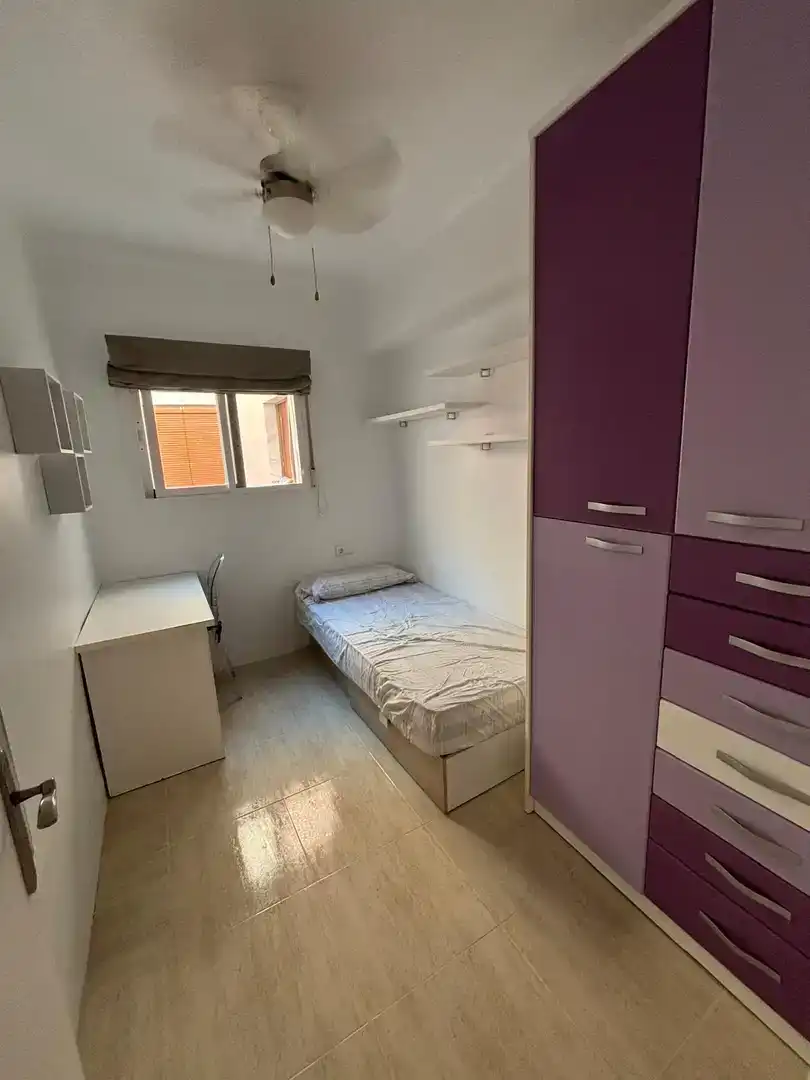 Habitación 100 m², Almería
