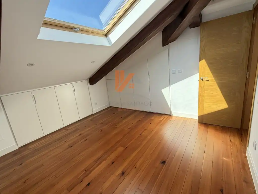 Piso de 127 m² en Santiago de Compostela