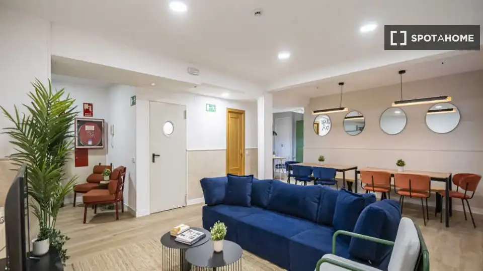 Habitación 600 m², Madrid