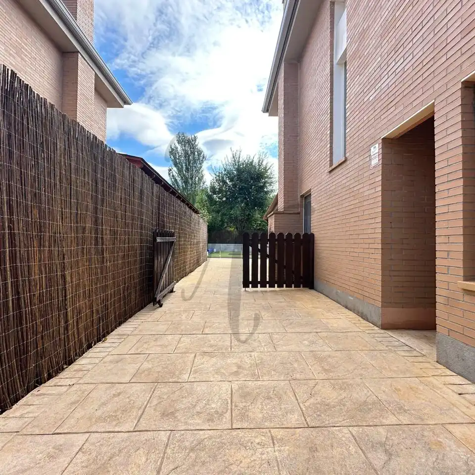 Maison 217 m² à Talamanca de Jarama