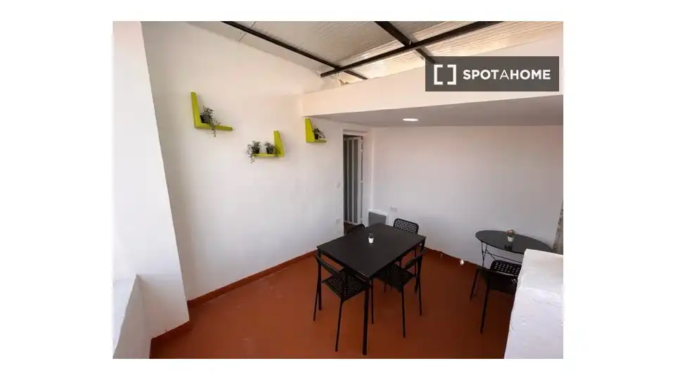 Habitación 104 m², Novelda