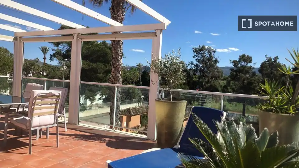 Habitación 106 m², Dénia