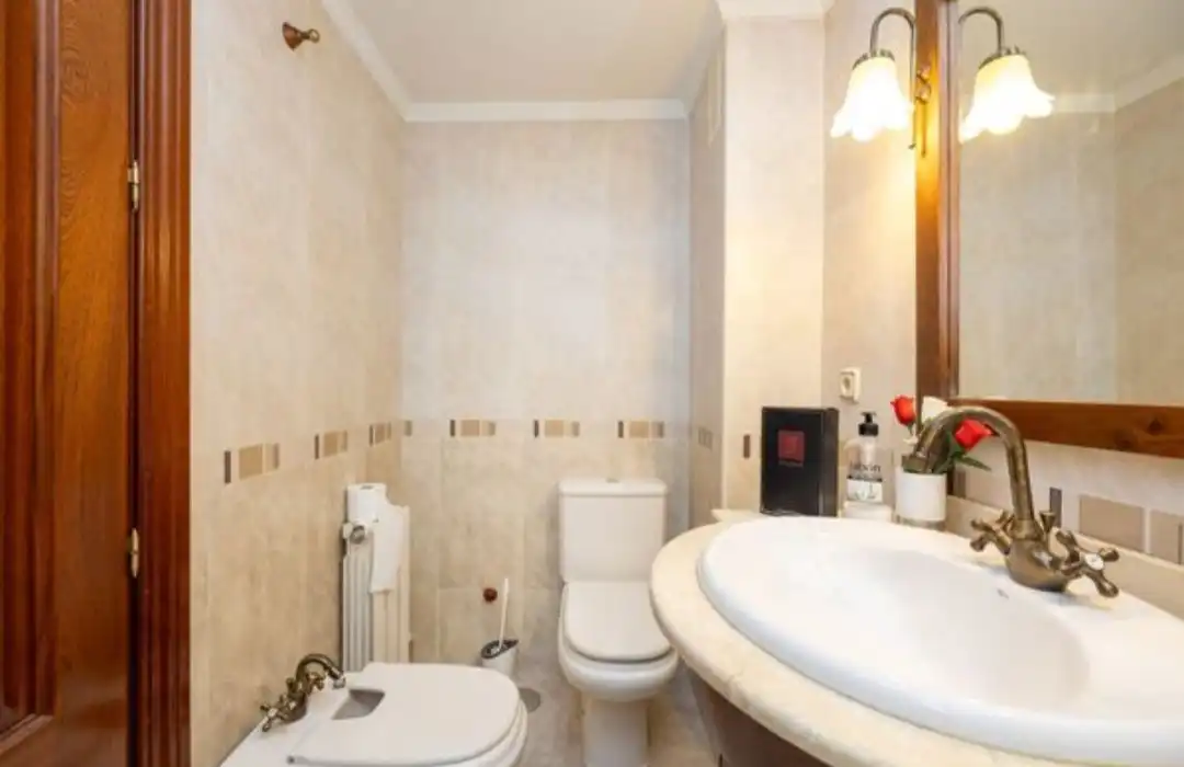 Piso de 138 m² en Granada