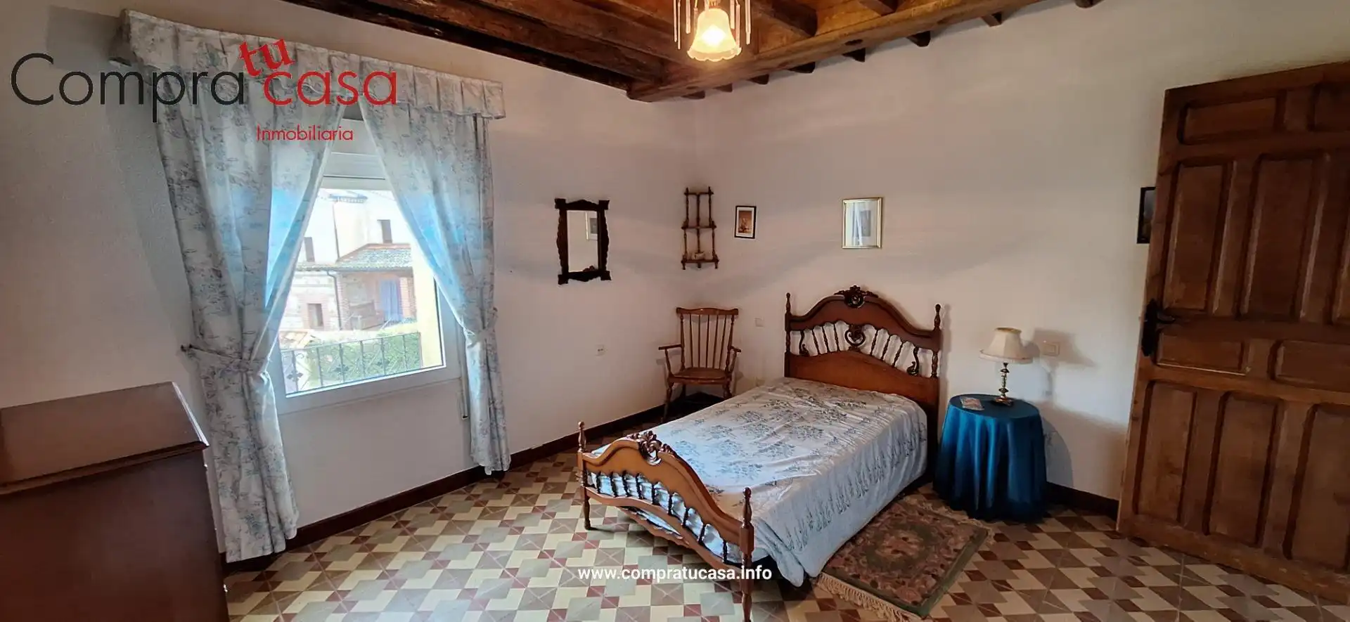 Casa de 561 m² en Espirdo