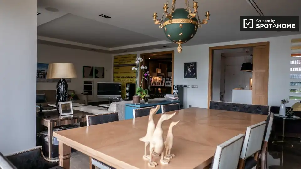 Habitación 200 m², Madrid