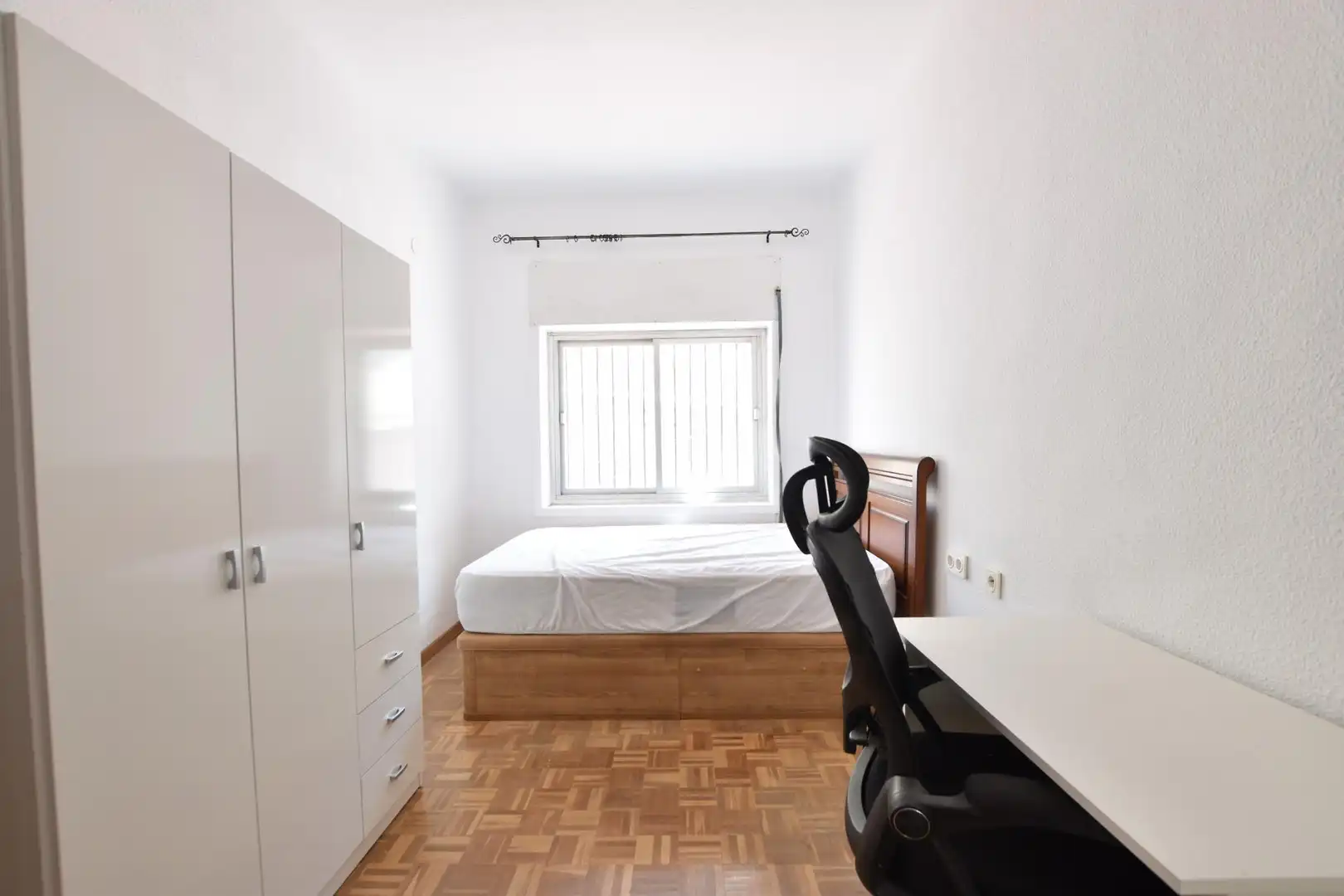 Habitación 103 m², Granada