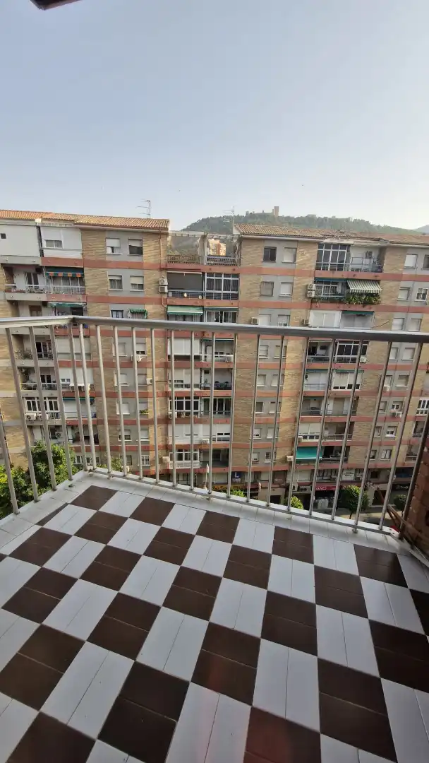 Piso de 95 m² en Jaén