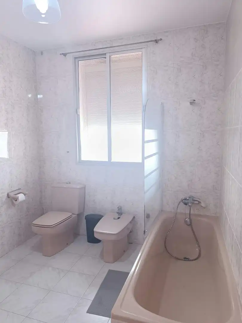 Habitación 230 m², Sevilla
