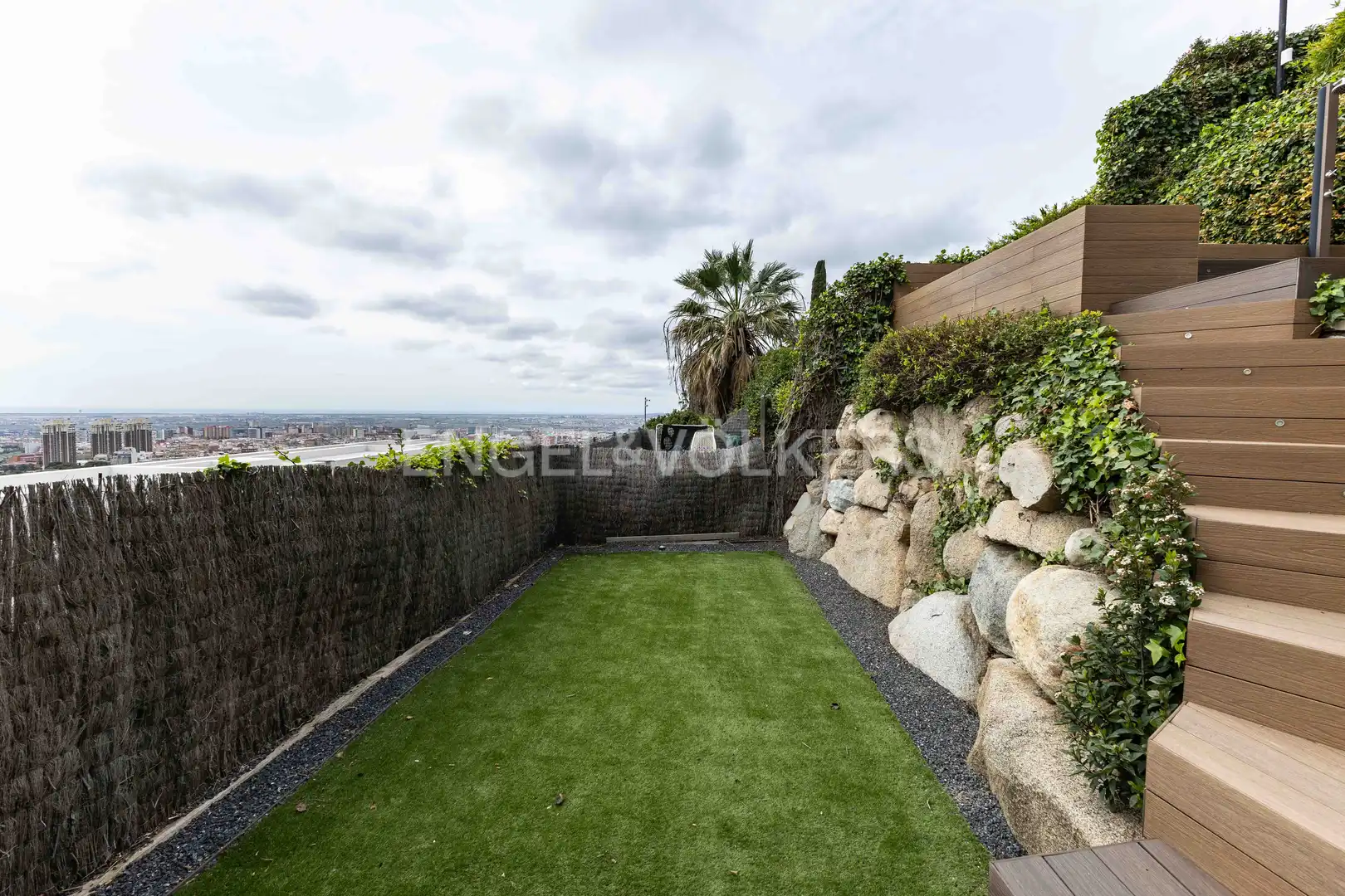 Будинок 440 м² у Esplugues de Llobregat