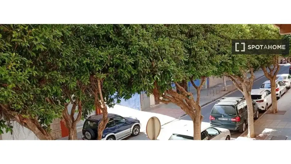 Habitación 219 m², Almería
