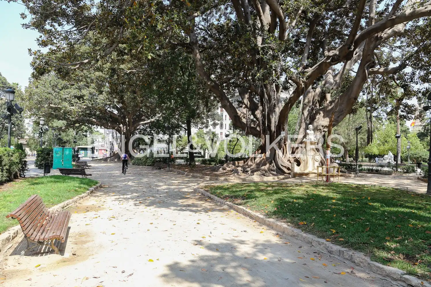 Pis de 234 m² a València