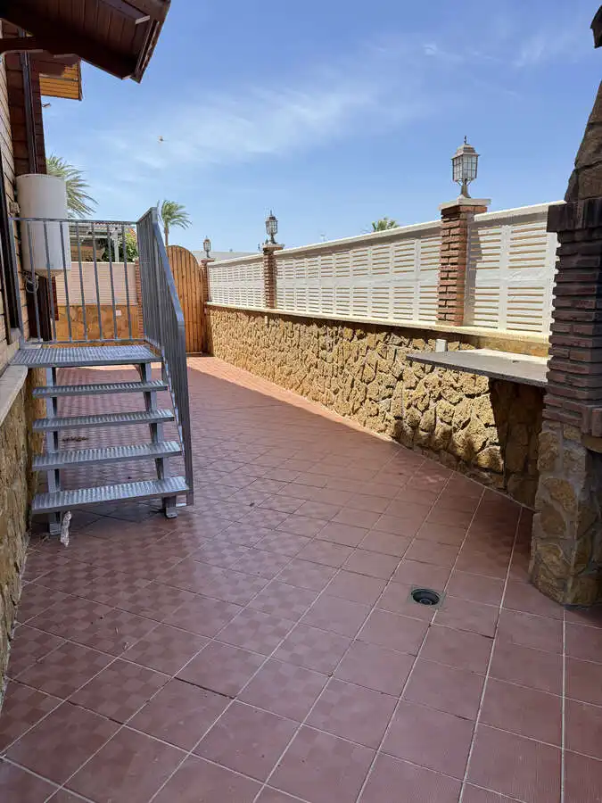 Casa de 220 m² en Roquetas de Mar