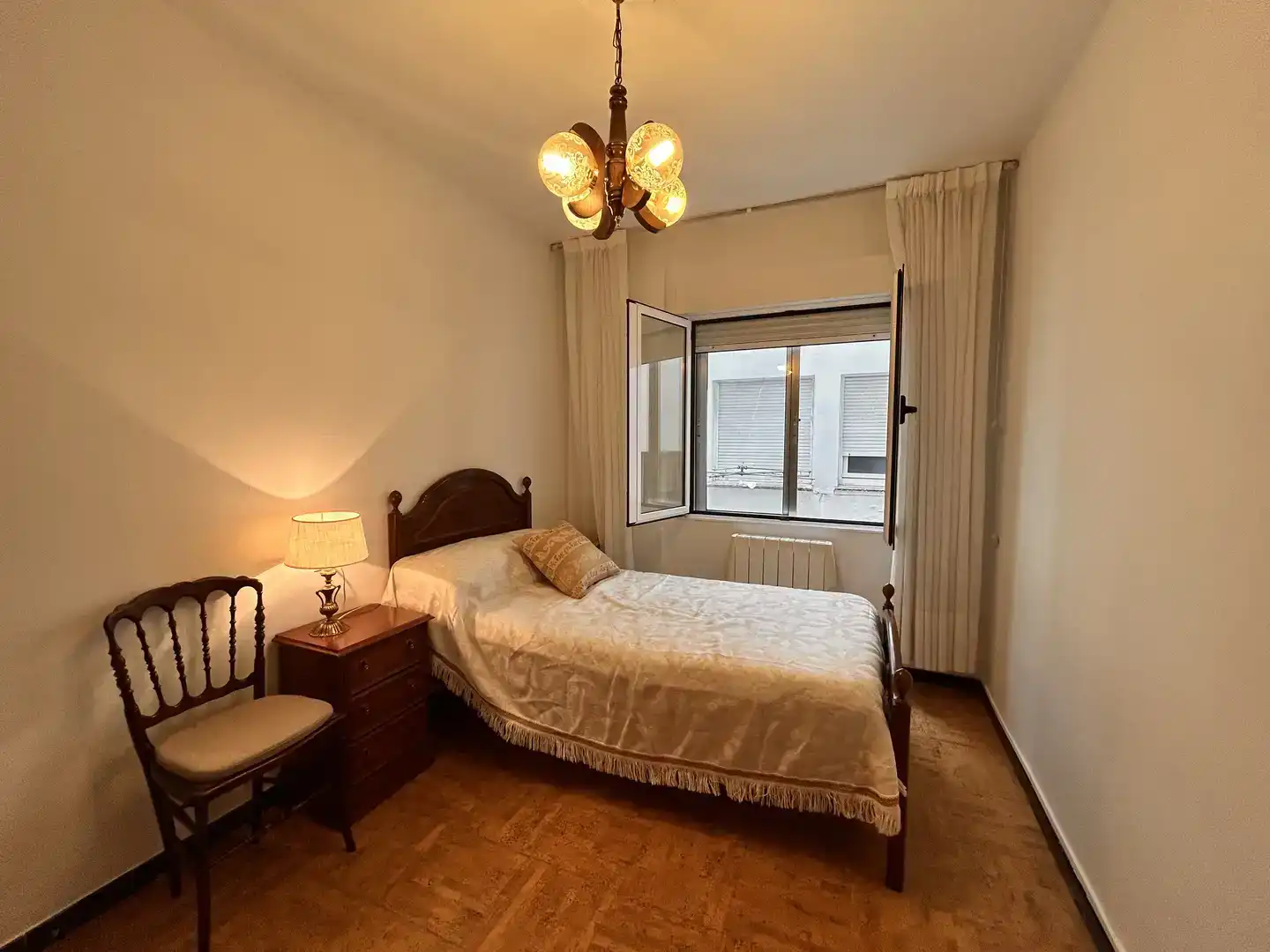 Habitación 83 m², Gijón