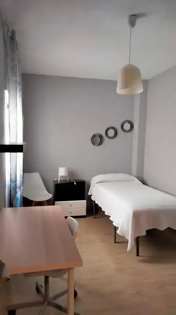 Habitación 95 m², Granada