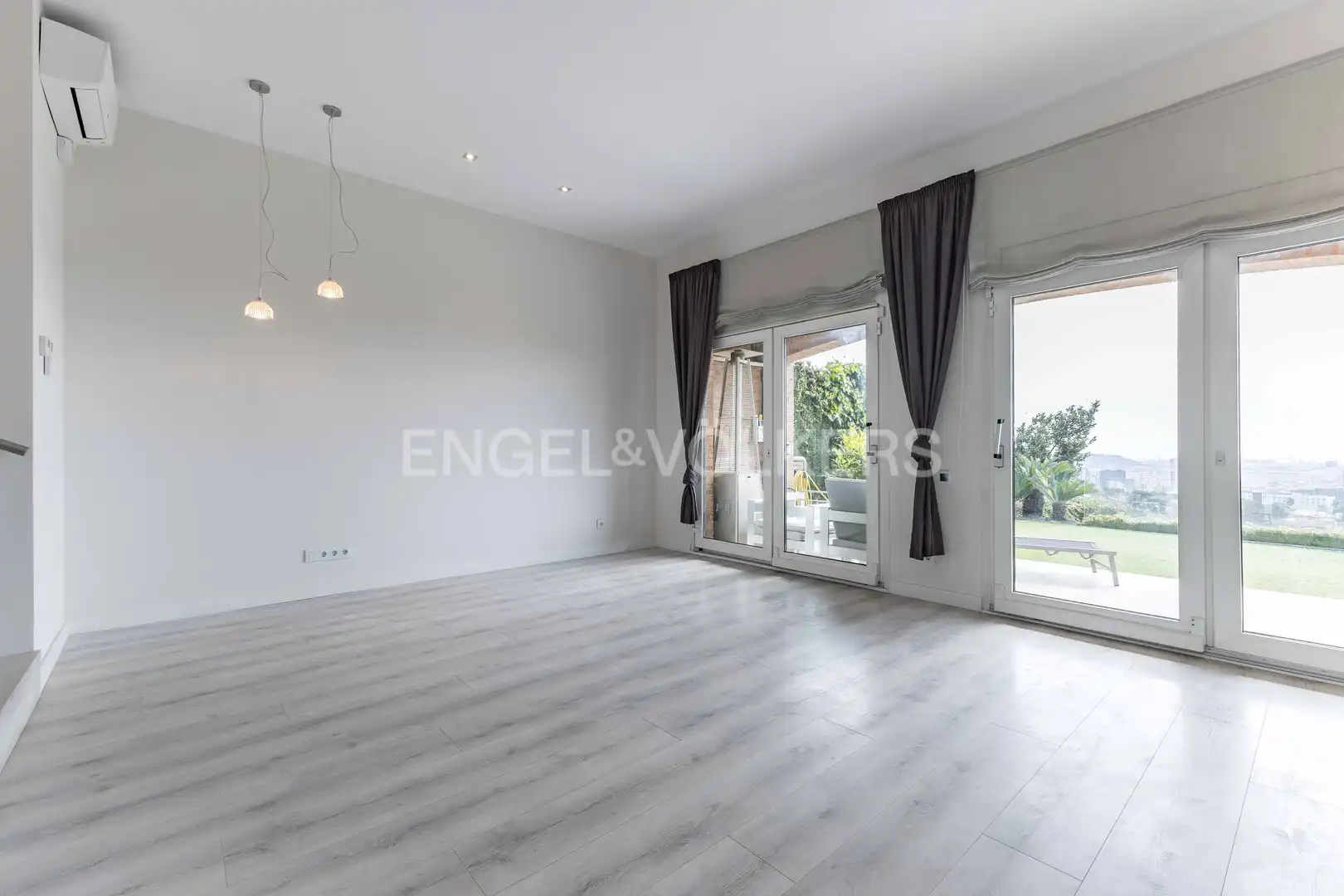 Будинок 440 м² у Esplugues de Llobregat