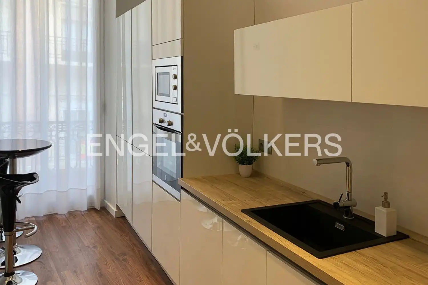 Wohnung 80 m² in Valencia