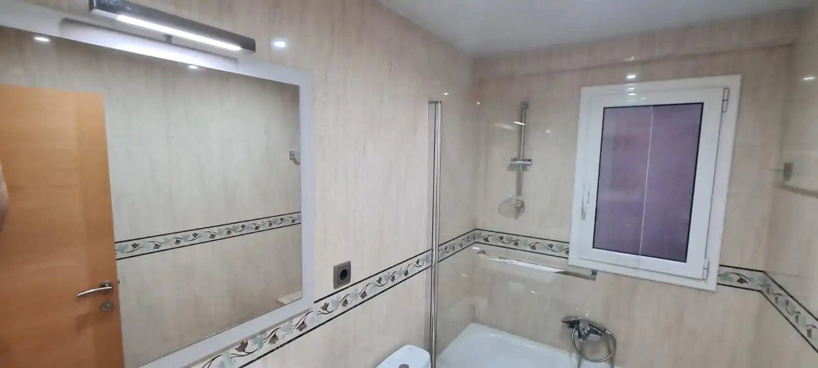 Pis de 91 m² a Sant Feliu de Llobregat