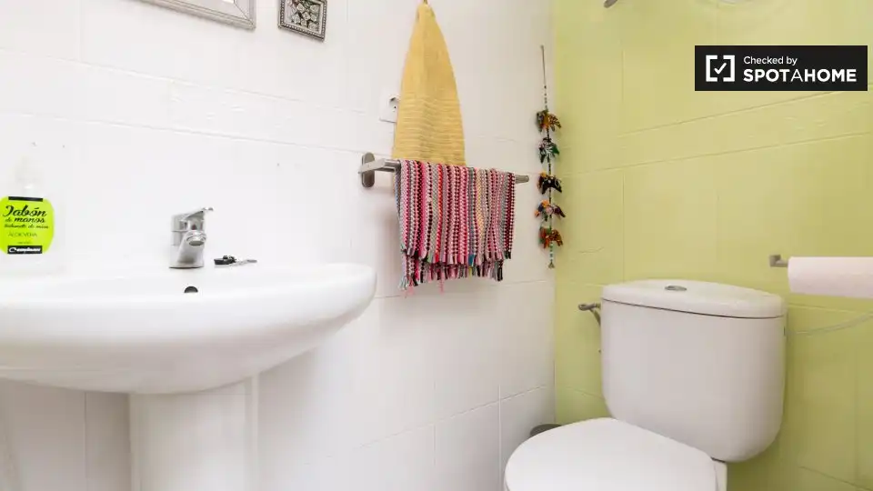 Habitación 69 m², Granada