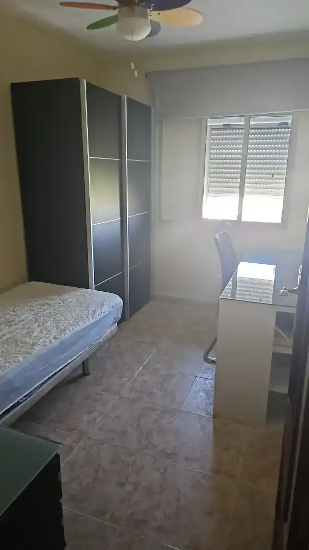 Habitación 100 m², Dos Hermanas