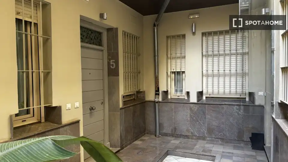 Habitación 46 m², Sevilla