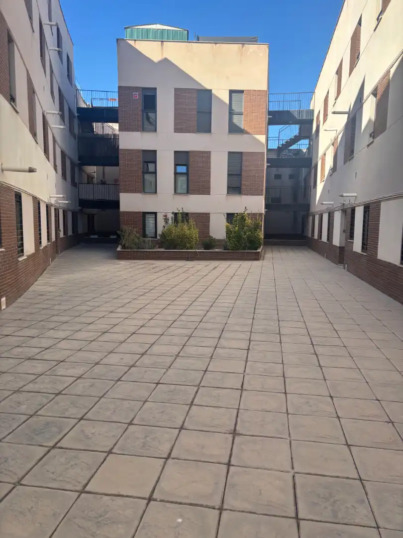 Pis de 80 m² a Cájar