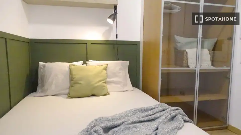 Habitación 90 m², Barcelona