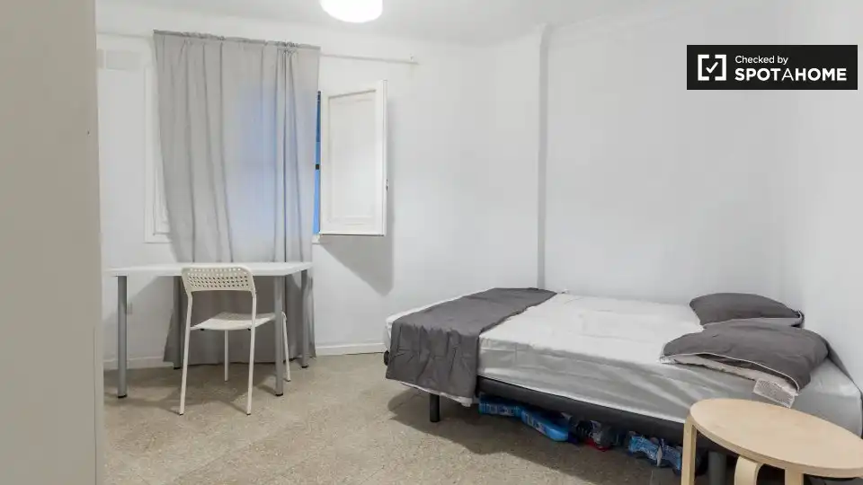 Chambre à louer, Valence