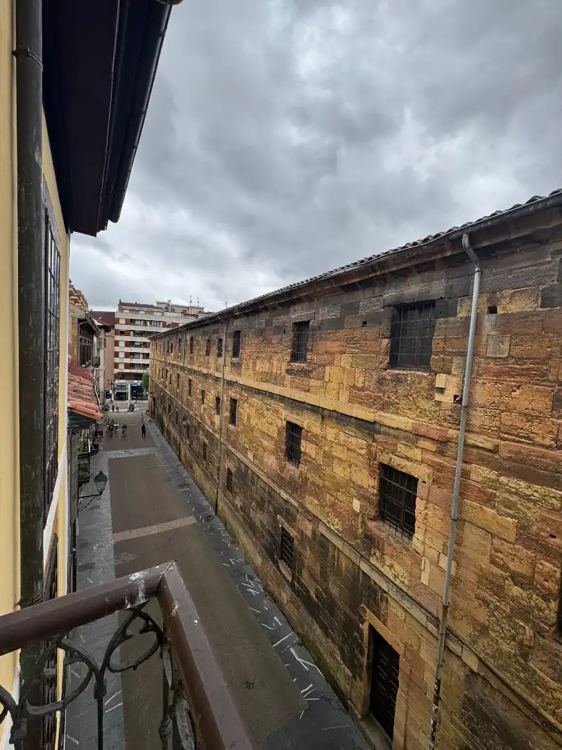 Piso de 98 m² en Oviedo