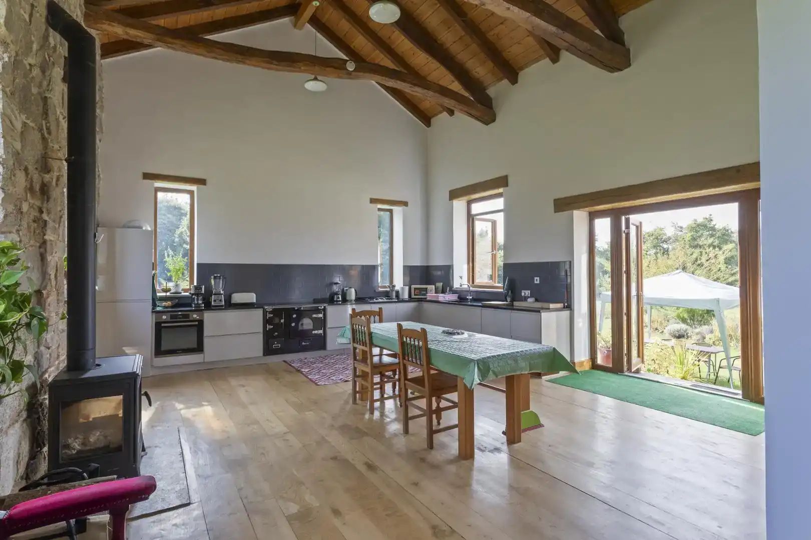 Casa de 400 m² en Friol
