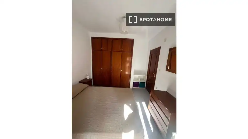 Habitación 52 m², Granada
