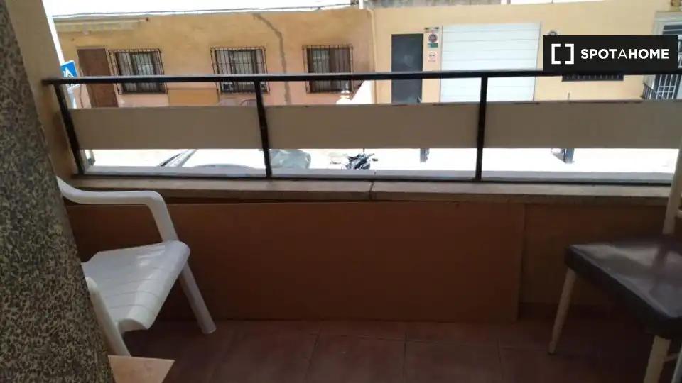 Habitación 104 m², Almería