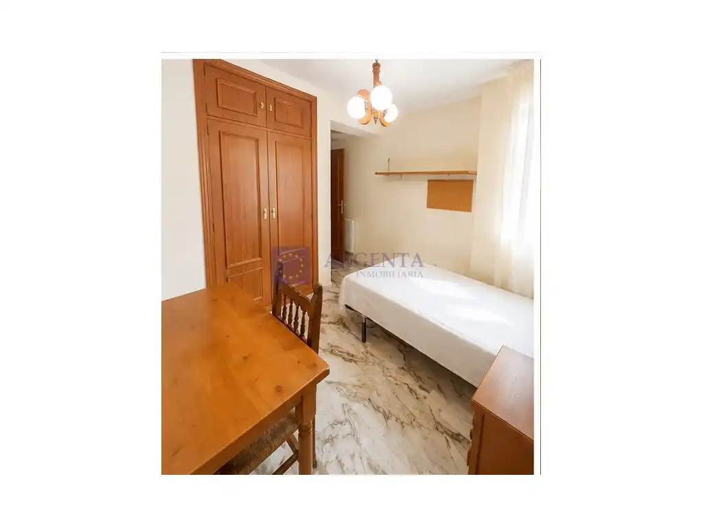 Piso de 75 m² en Cáceres