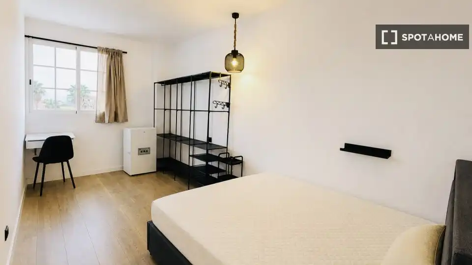 Habitació de lloguer, Burjassot