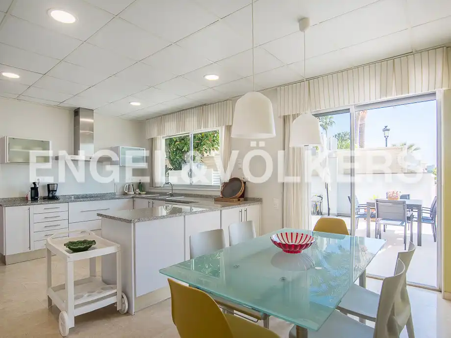 Piso de 636 m² en Benicasim