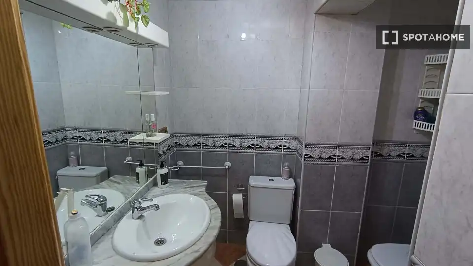 Habitación 115 m², Fuente Vaqueros