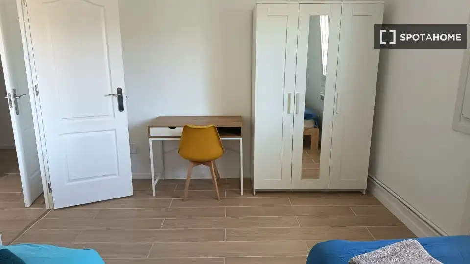 Habitación 86 m², Cangas de Morrazo