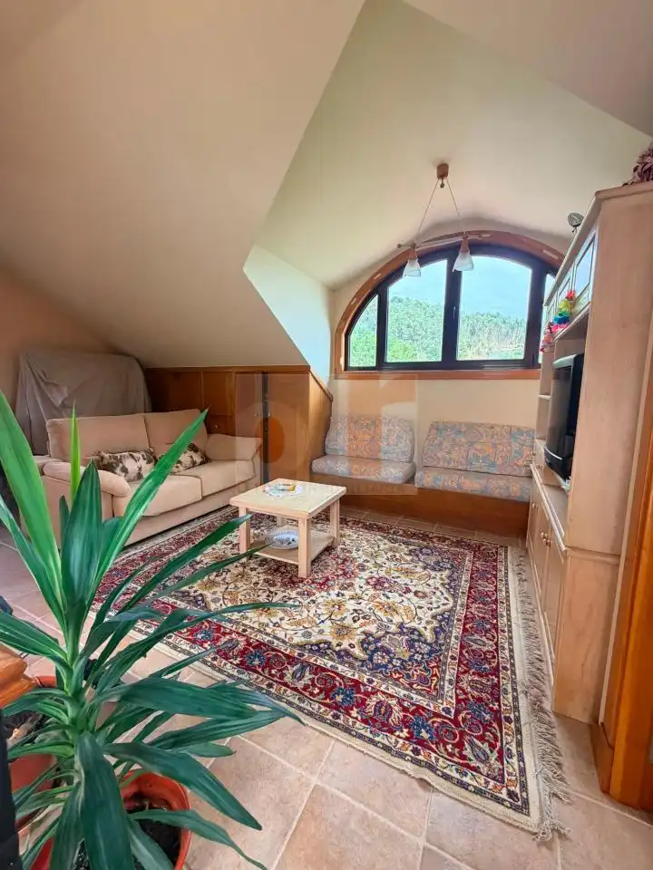Piso de 130 m² en Moaña