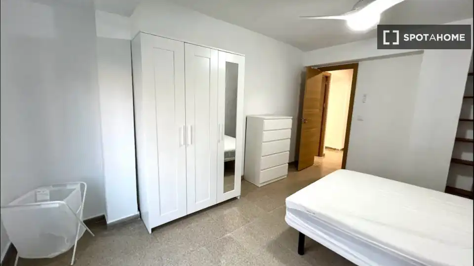 Habitación 200 m², Valencia