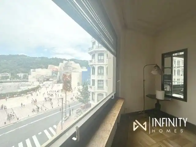 Piso de 210 m² en Bilbao
