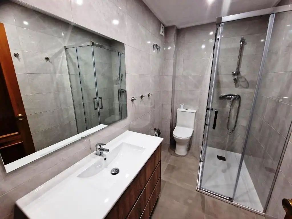 Habitación 100 m², Ourense