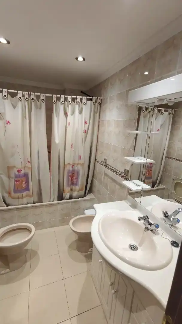 Piso de 90 m² en Granada