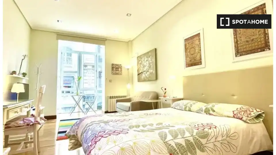 Habitación 196 m², Bilbao