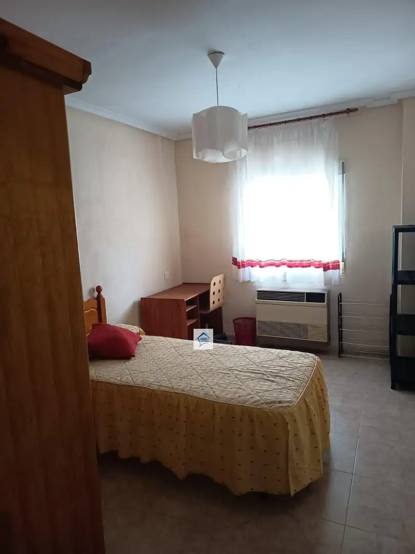 Piso de 85 m² en Cáceres