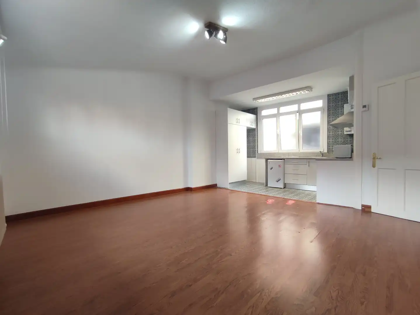 Flat 51 m² in Gijón / Xixón
