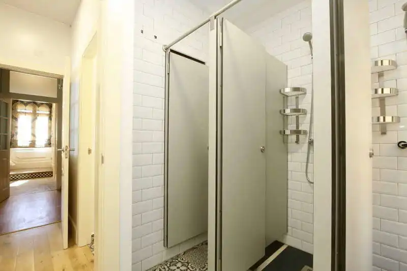 Habitación 250 m², Granada