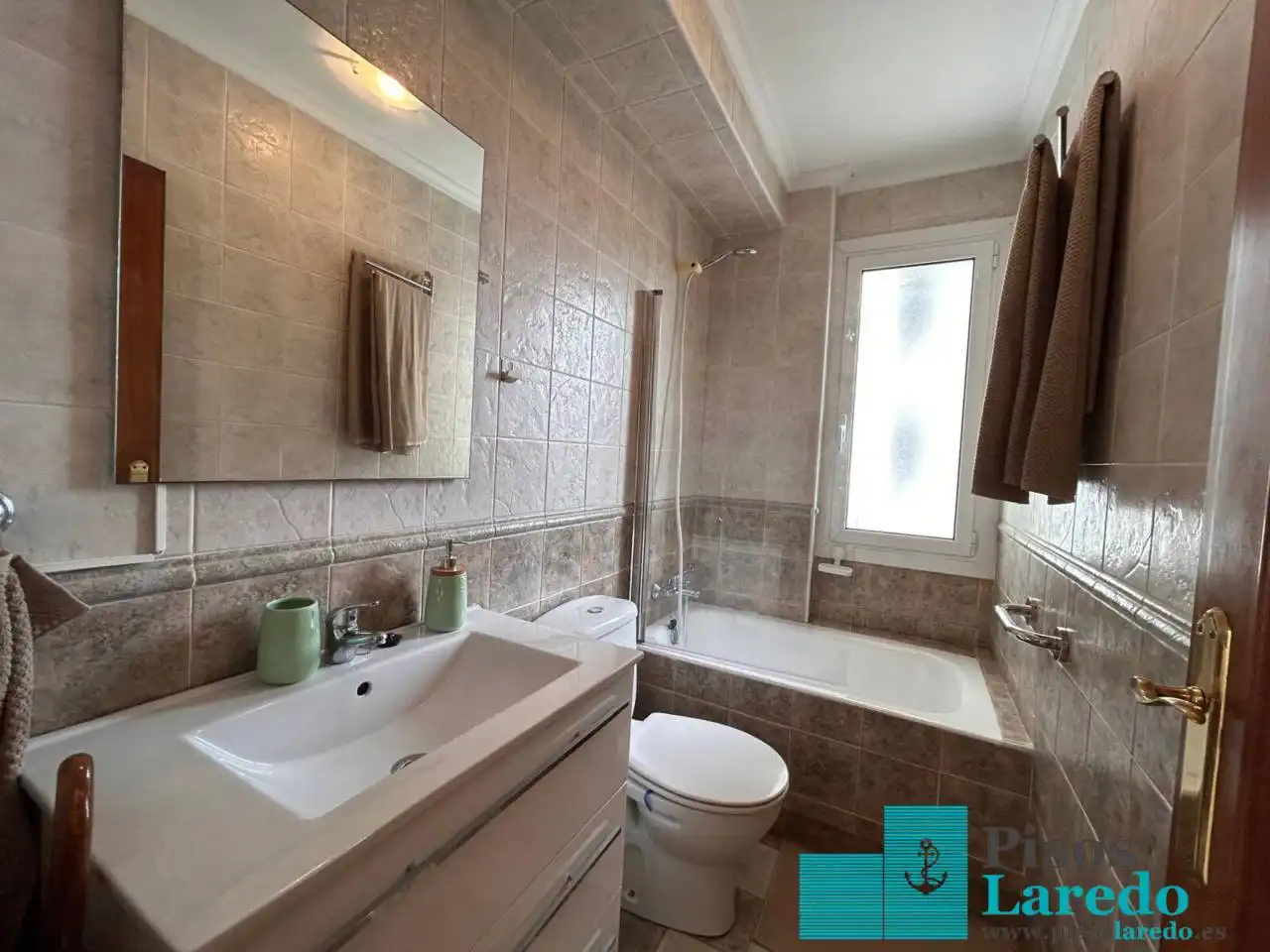 Piso de 65 m² en Laredo
