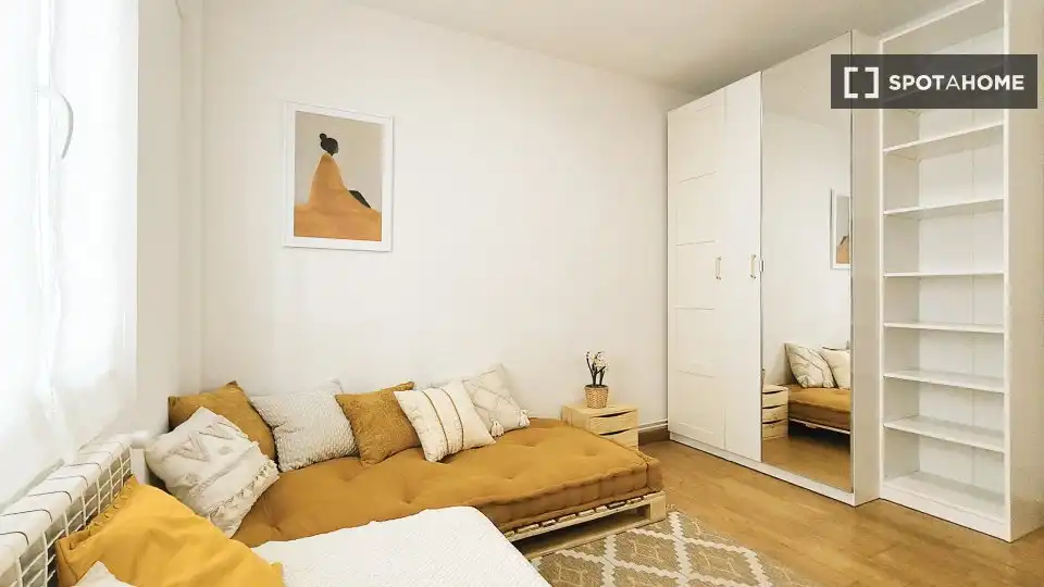 Habitación 143 m², Pamplona